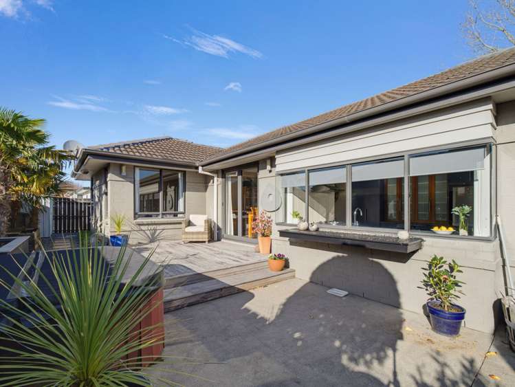 15 Stonebridge Park Drive Holdens Bay_25