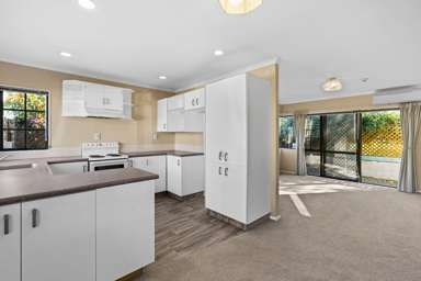 2/2A Spriggs Crescent_1