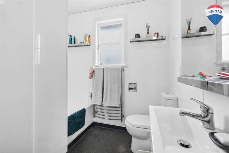 89 Hewer Crescent Naenae_13