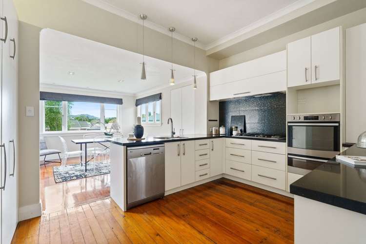 3 Bernard Street Avenues_11