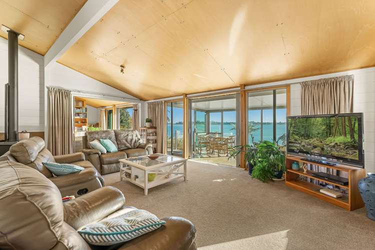 85 Forrester Drive Welcome Bay_10