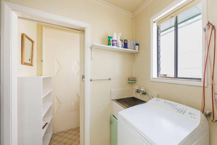 257 College Street West End_25