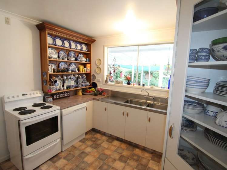 15 Edward Street Pahiatua_13