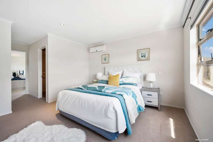 64 Salford Crescent Flat Bush_9