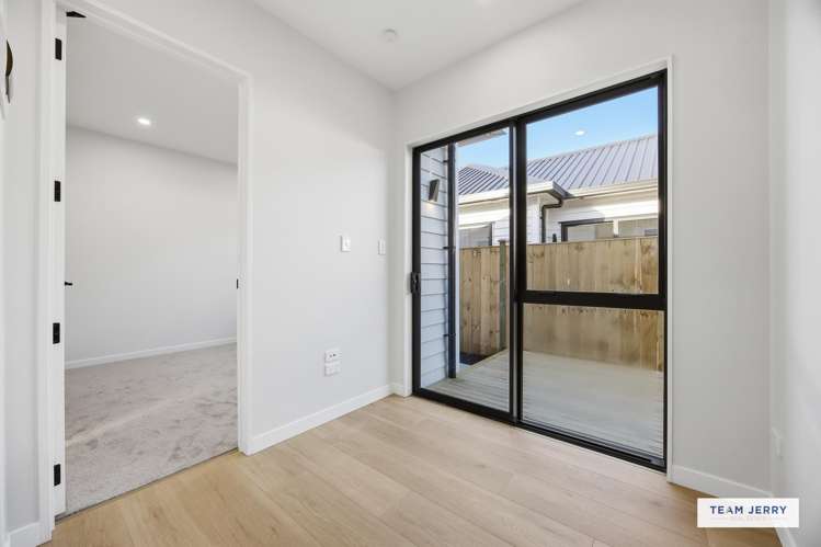 14 Tuwai Crescent Opaheke_15