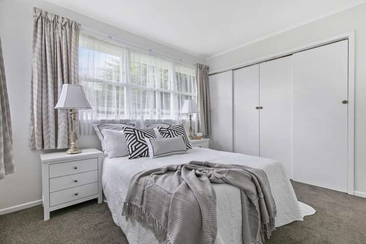 10 Awatere Street Clover Park_13