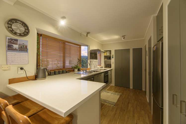 89 Captain Scott Road Glen Eden_8
