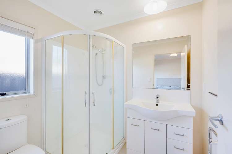 30 & 30A Sirius Crescent Rototuna North_13