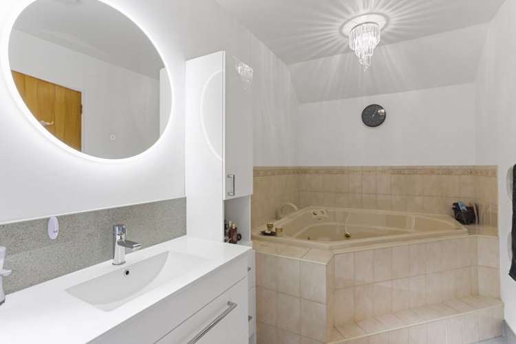 49 Oregon Place Burwood_14