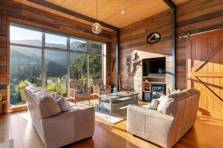 8 Bell Bird Rise Picton_17