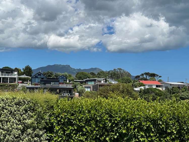 5c Sunshine Rise Raglan_53