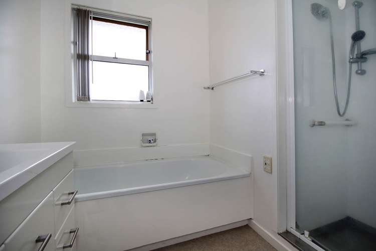 2/39 Eversleigh Road Belmont_7