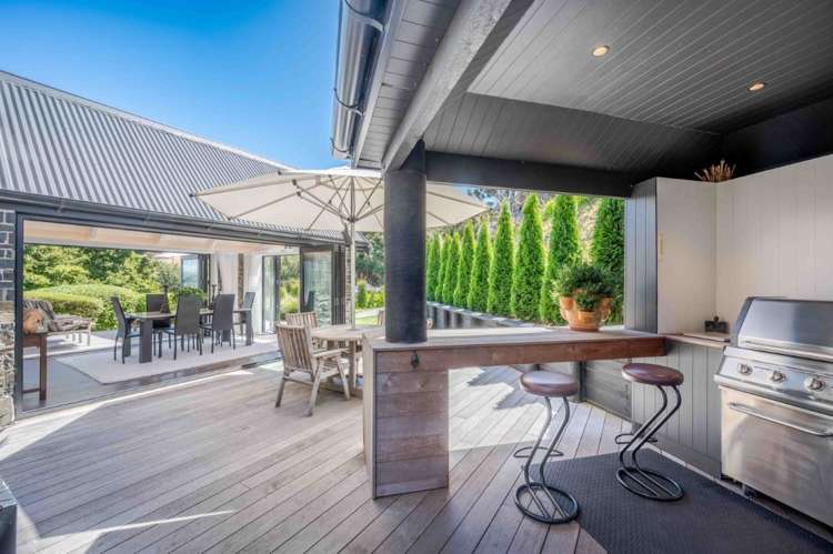 6890 Christchurch Akaroa Road Takamatua_45