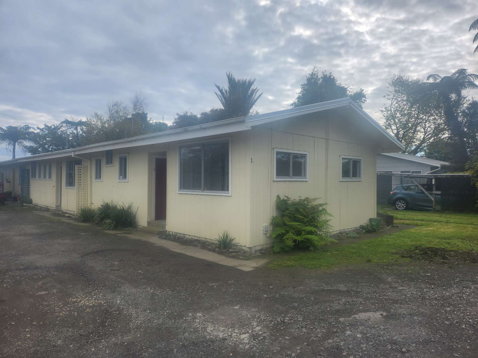 1 and 2  72b Parris Street Waitara_0