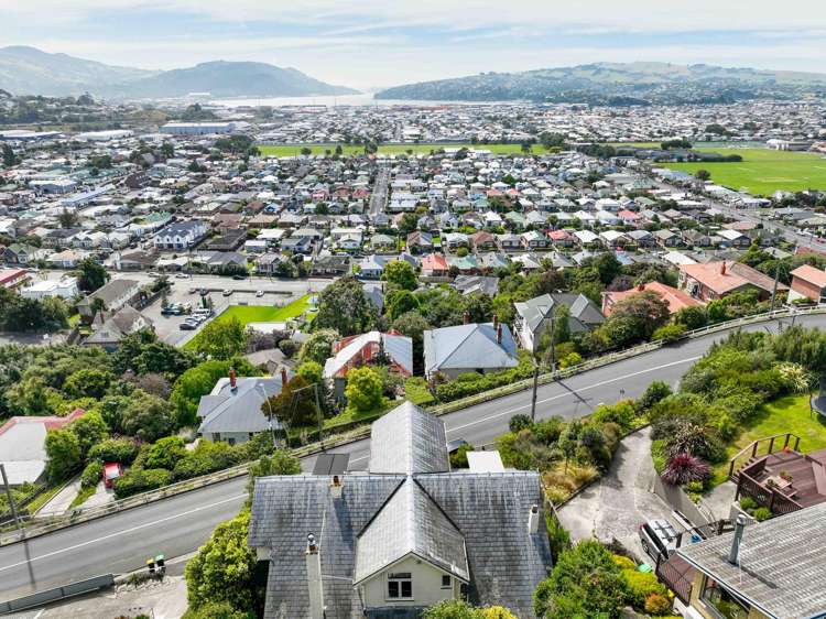 50 Easther Crescent Kew_30