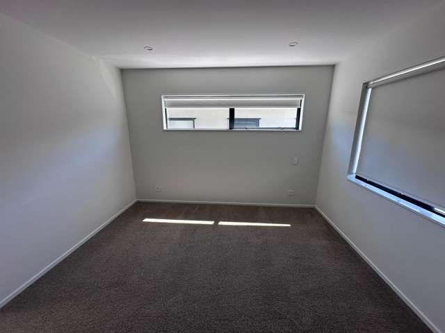 6 Gosper Road 1653_4