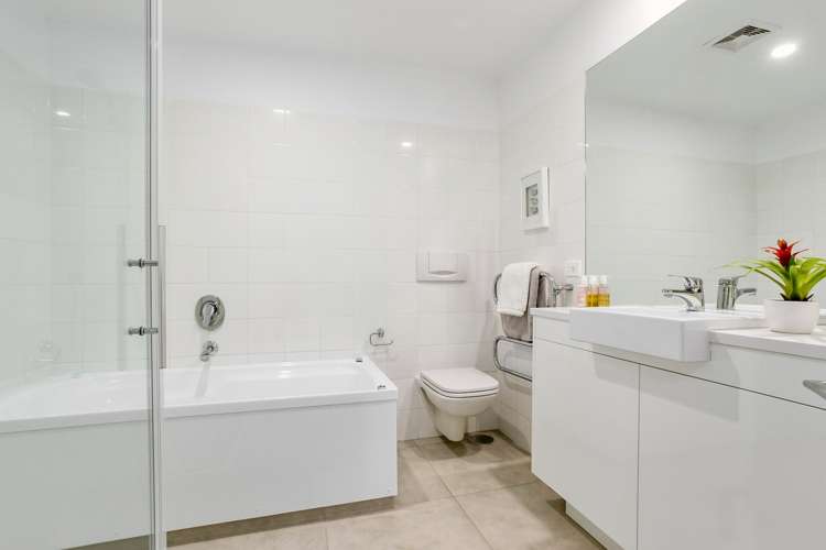 2/47 The Strand Takapuna_14