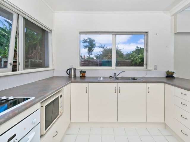 2/108 Huia Road Point Chevalier_4