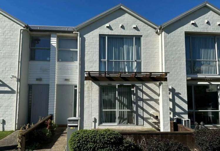 35 Hollowout Street Takanini_12