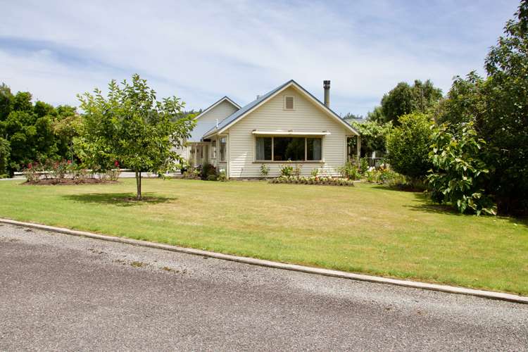 264 Umere Road Karamea_15