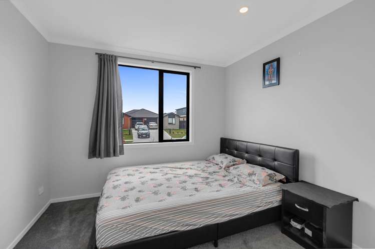 2/4 Tiro Place Rototuna North_10