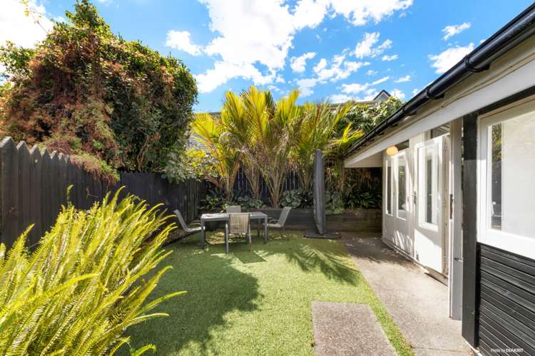 26 Fairholme Avenue Epsom_2
