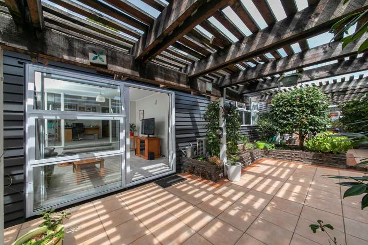 27 Captain Scott Road Glen Eden_15