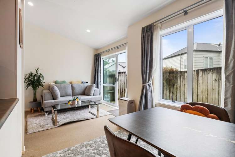 15/30 John Jennings Drive Oteha_9