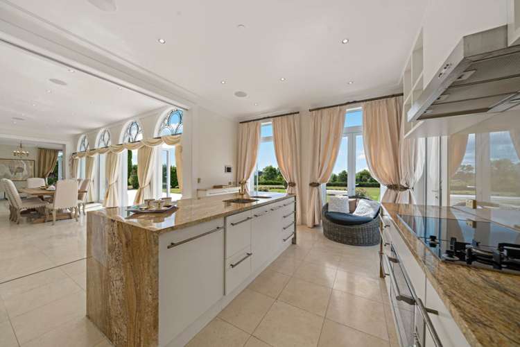 64 Porterfield Road Whitford_13