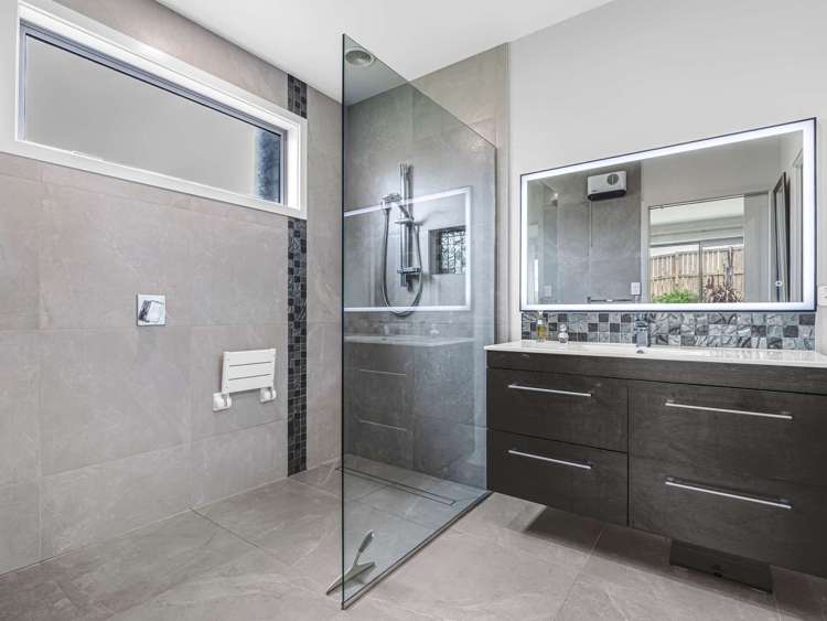 20 Taonui Street Waitarere Beach_23