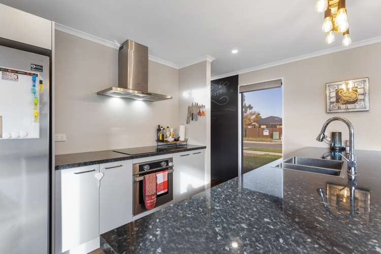 16 Verdeco Boulevard Lincoln_11