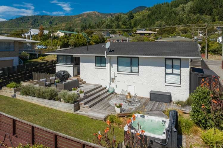 163 Waikawa Road Picton_12