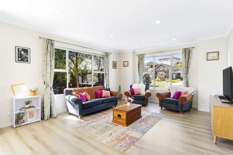 32 Colonial Drive Silverdale_10