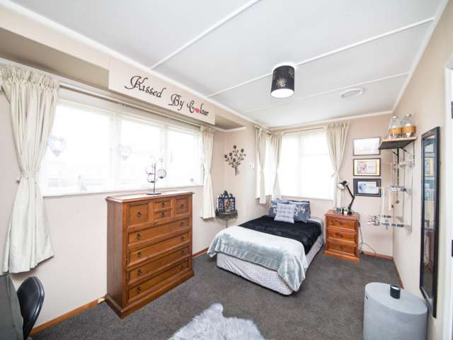 19 Collins Crescent Feilding_2