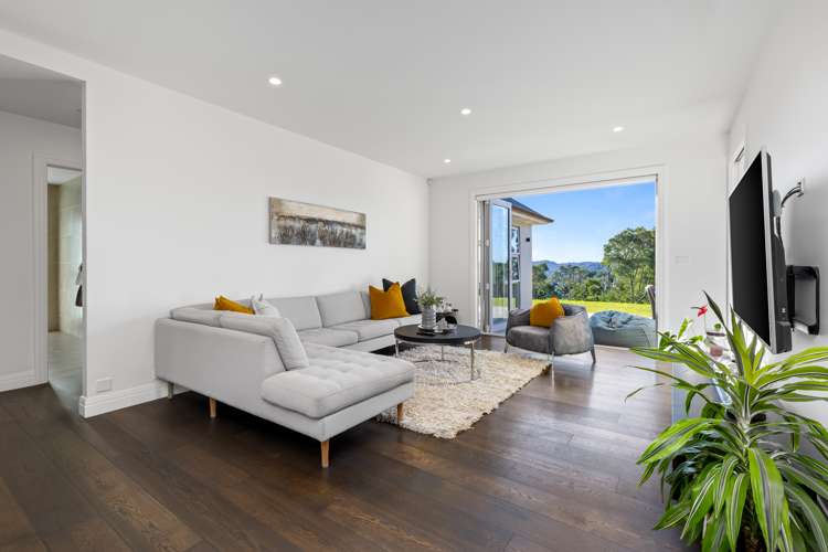 145 Okura River Road Okura_6