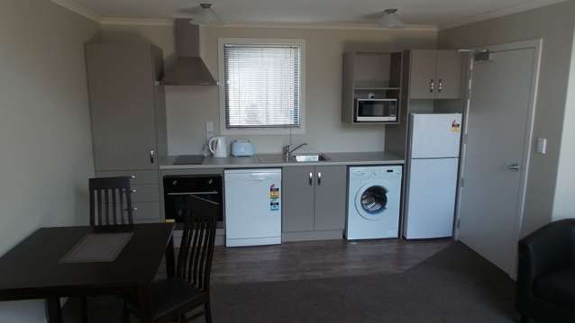 18L Charlemont Street Hamilton Central City_2