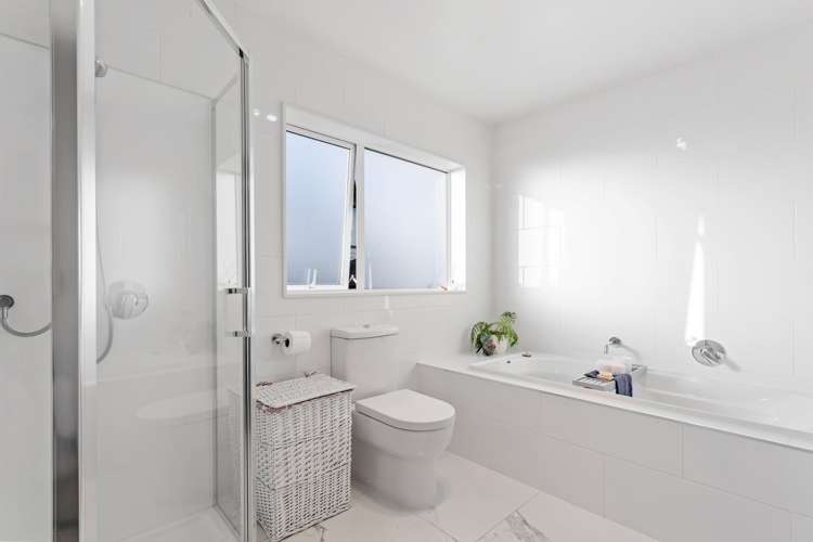 24 Woodridge Drive Stanmore Bay_18
