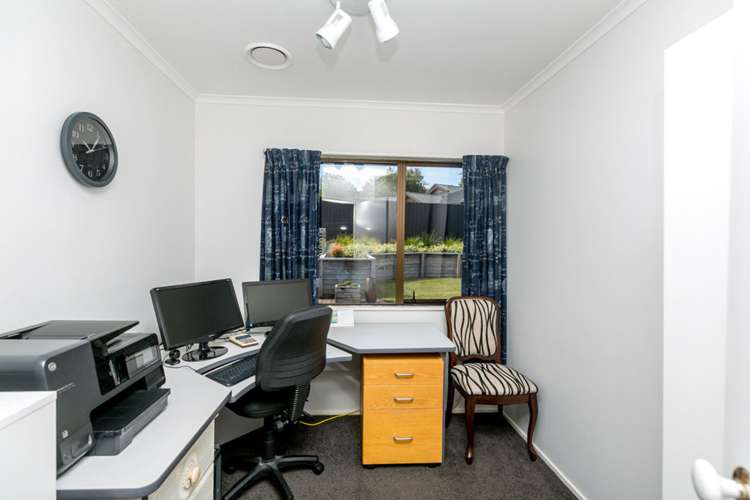 6 Ashmore Drive Frankleigh Park_14