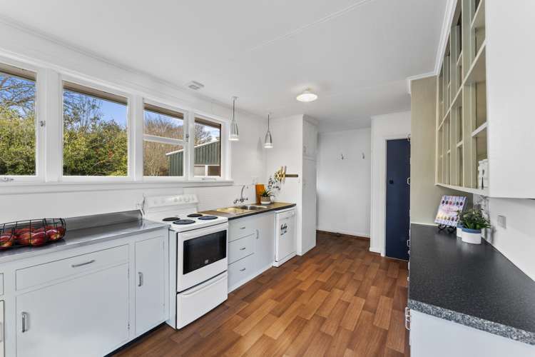 30 Hassals Lane Waltham_5