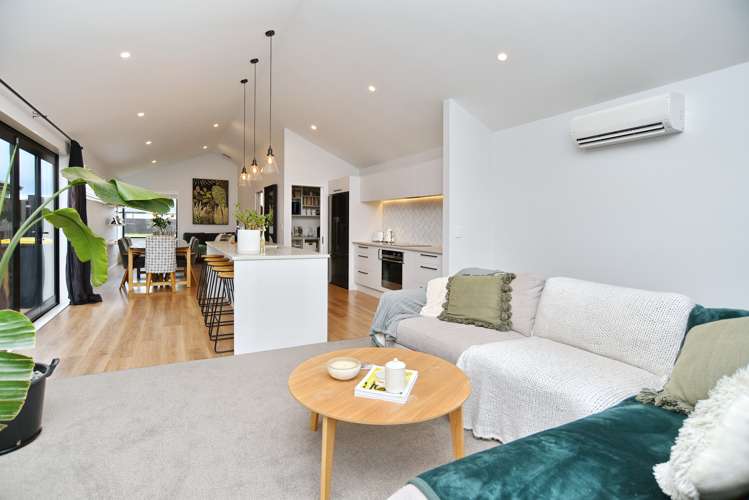 15 Colin Laloli Place Wigram_9