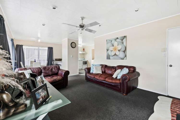1/6 Bernina Place Manurewa_6