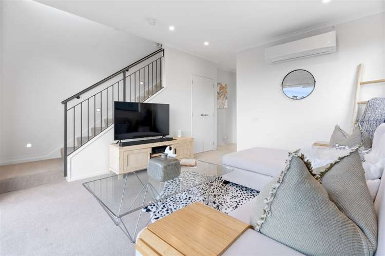 68 Matairangi Avenue Totara Heights_13