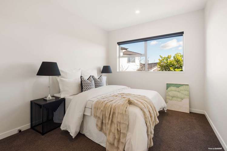 14 Whaley Greens Millwater_15