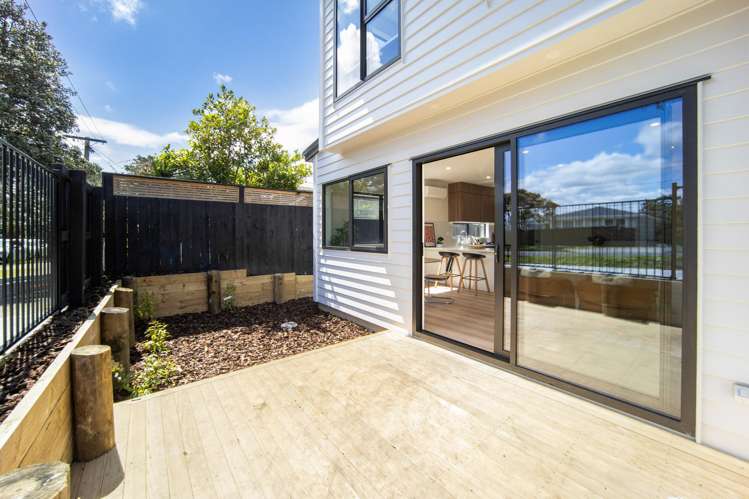 1/8 Connell Street Blockhouse Bay_17