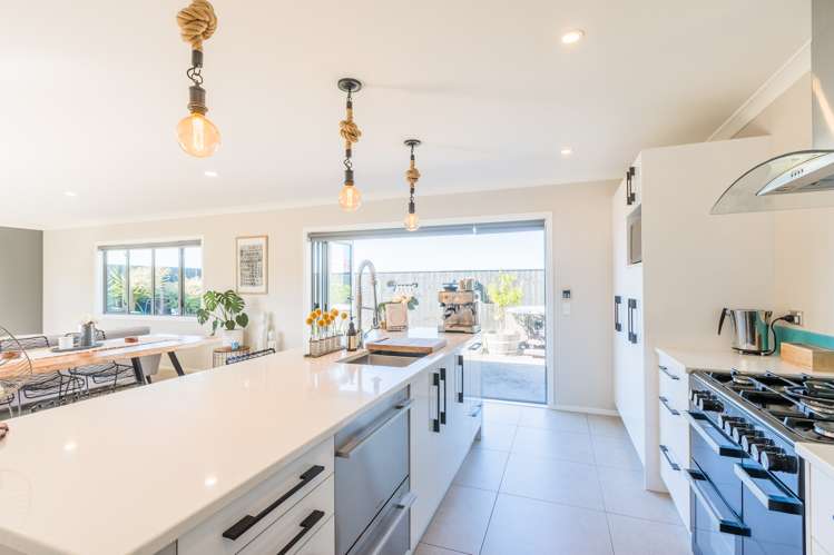 35 Simpson Crescent Raumati Beach_7