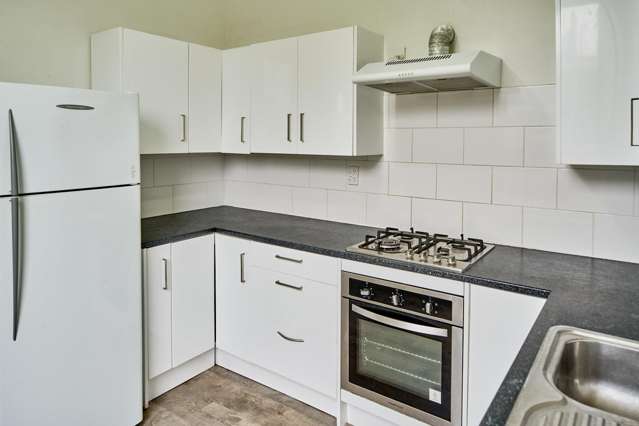 24 Luxford Street Berhampore_2