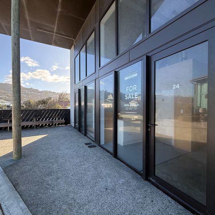 23 & 24/70 Kingsford Smith Street Rongotai_6