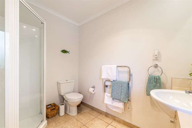 10 Seamount Drive Red Beach_18