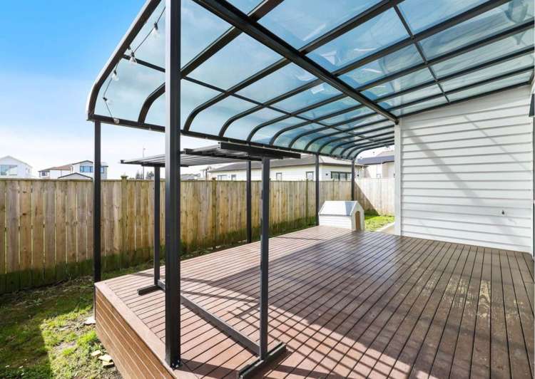 12 Korowhiti Road Clarks Beach_18