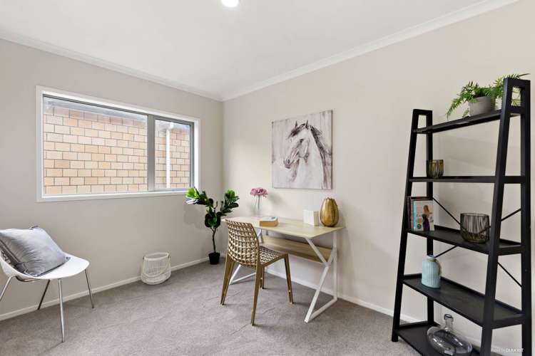23 Agapanthus Place Flat Bush_10